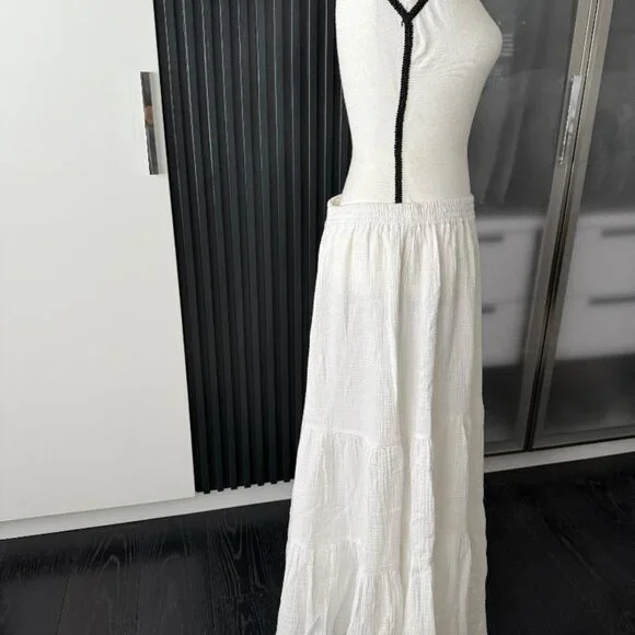 Faherty Skirt- White - Picture 3 of 4